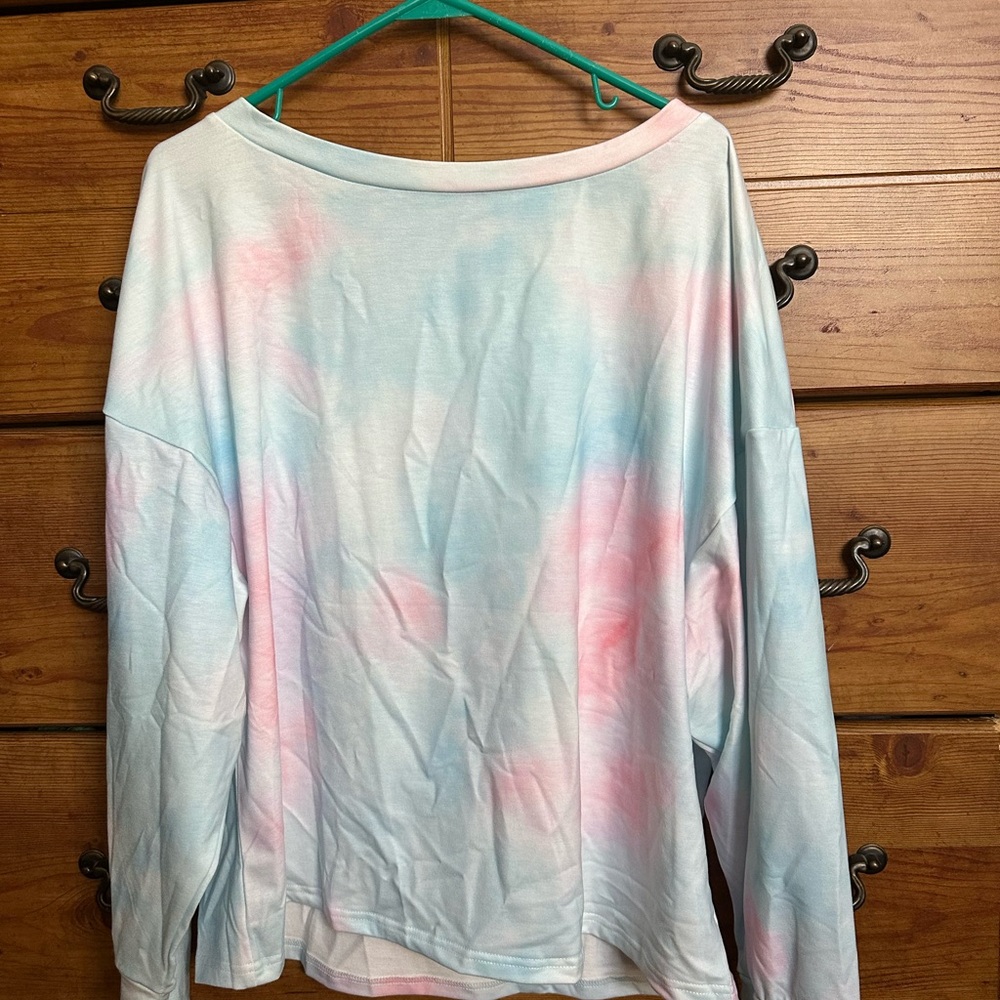 Tie-Dye Long Sleeve Top large